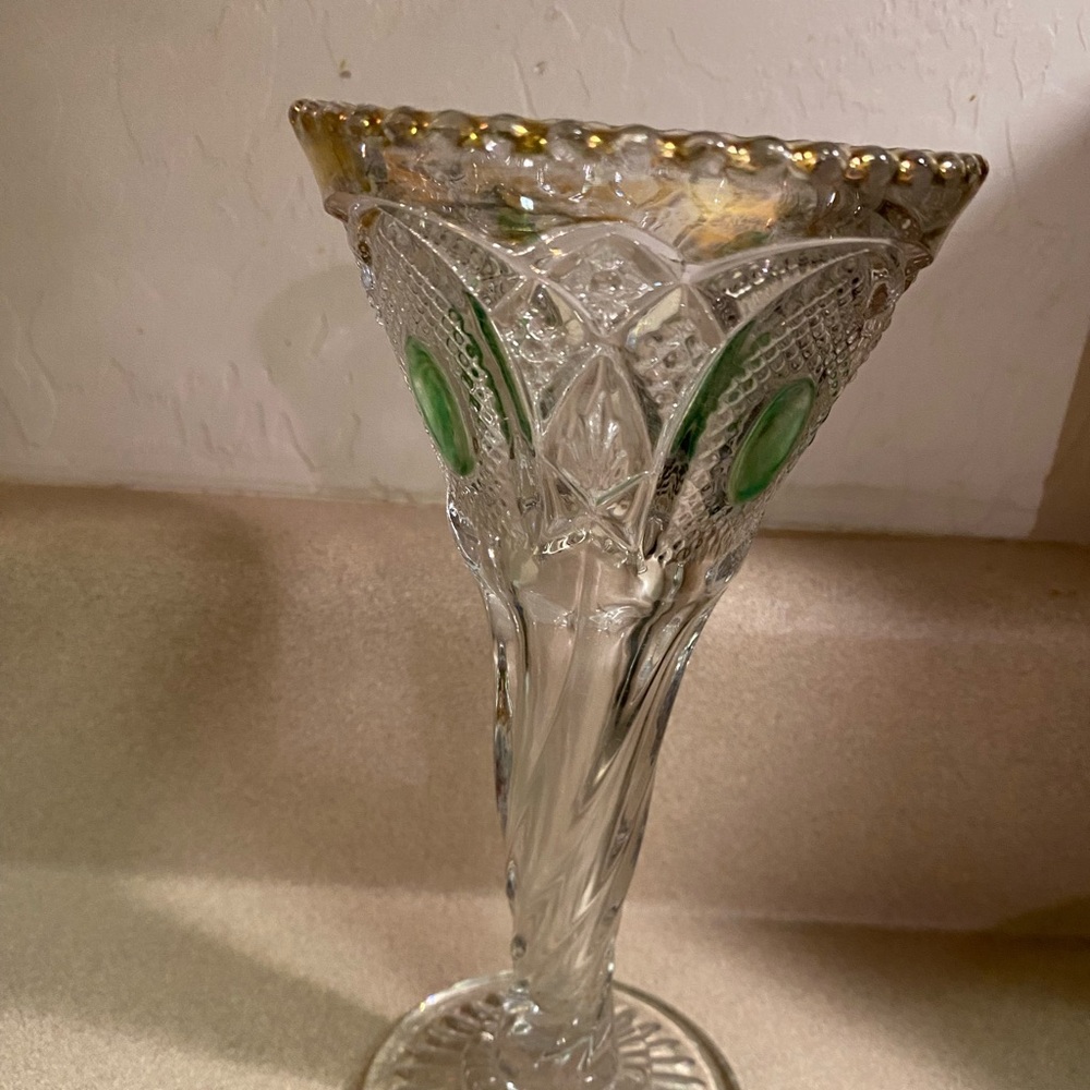 Antique EAPG Green & Gold Flash Spiral Fluted Vase 8" Tall Good Cond Pls Read